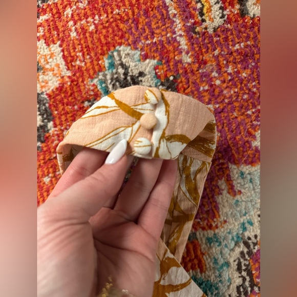 HELLO MOLLY DRIVERS SEAT DRESS BEIGE - Picture 5 of 8